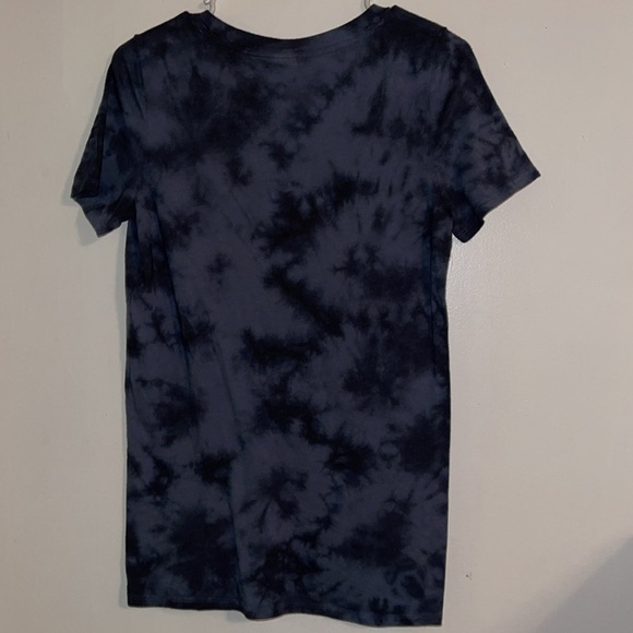 🌹PINK V NECK TEE - Picture 2 of 2